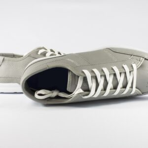 Casual shoes