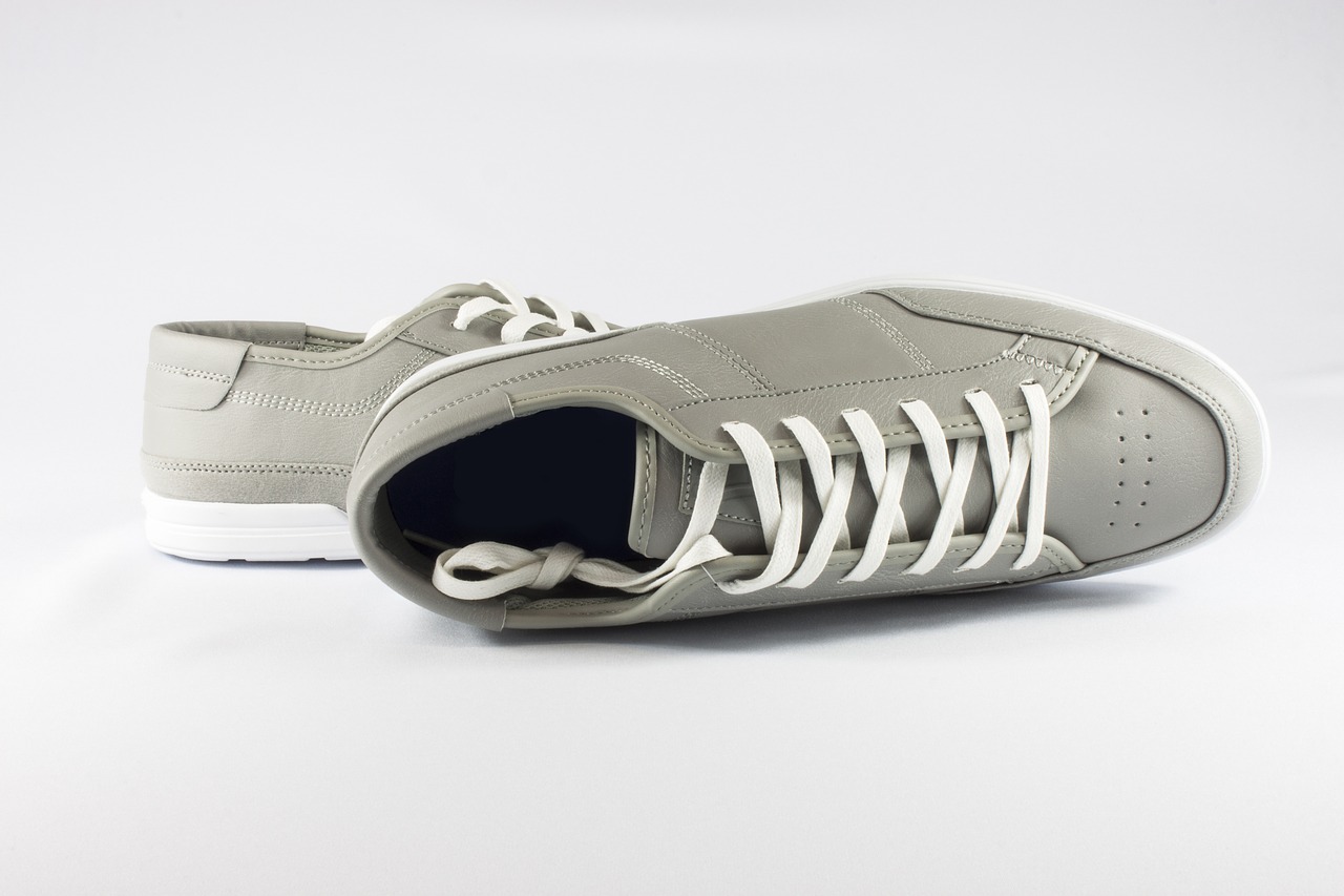 Casual shoes